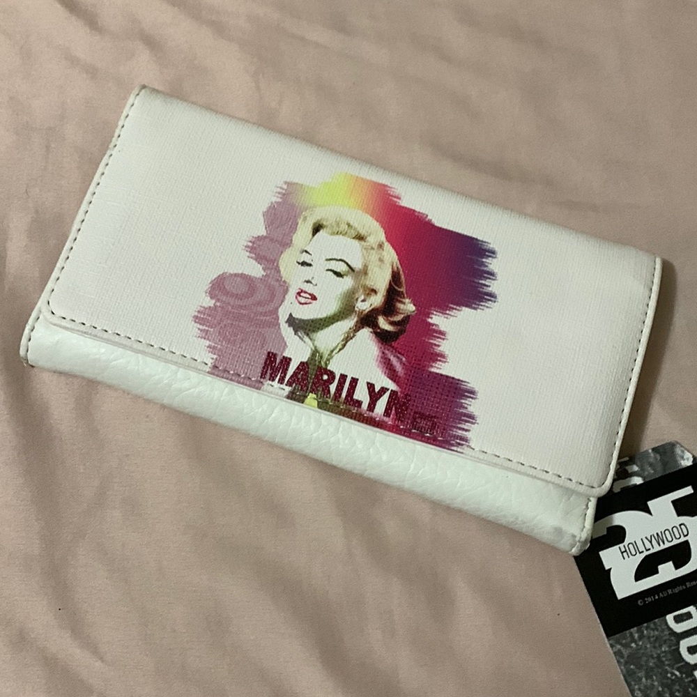 Marilyn Monroe wallet